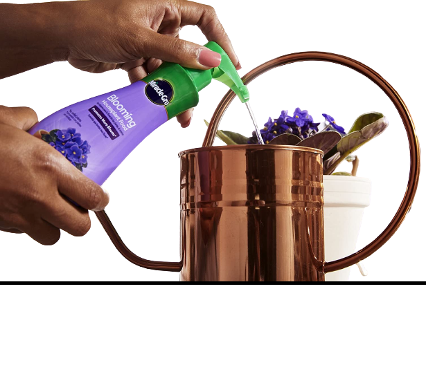 Miracle Gro Blooming Houseplant Food, 8 oz. / 236 ml