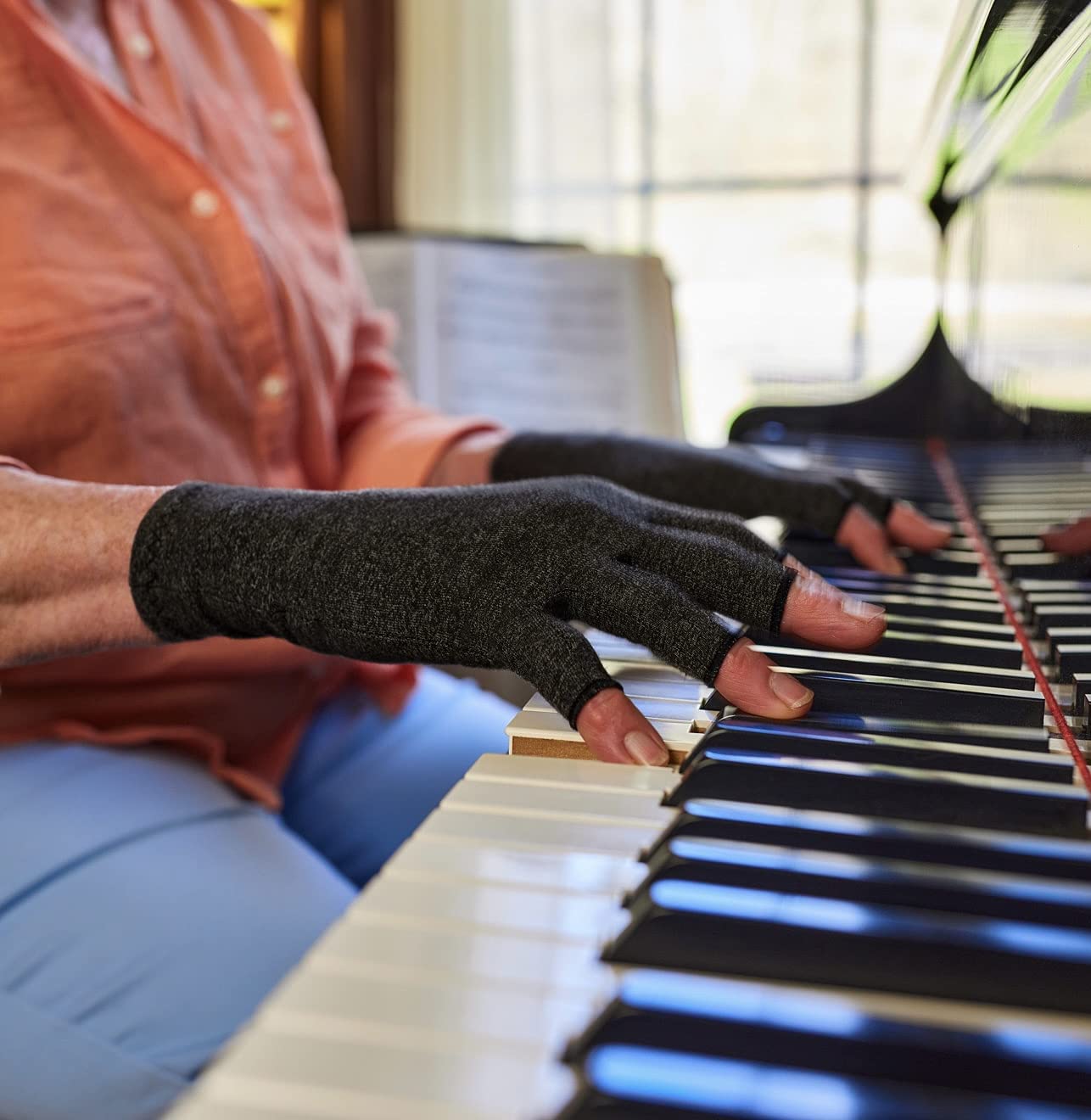 Comfy Brace Arthritis Hand Compression Gloves Fingerless Design & Breathable Fabric, Medium, 1 Pair