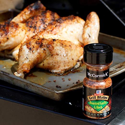 McCormick Grill Mates Seasoning 2.75 oz / 77 g (Roasted Garlic & Herb)