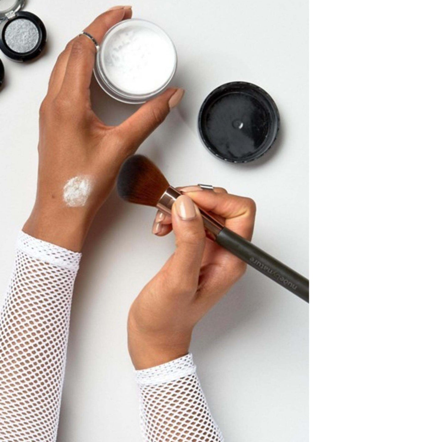 Studio Makeup HD Finishing Powder 0.2 oz (1 Count)