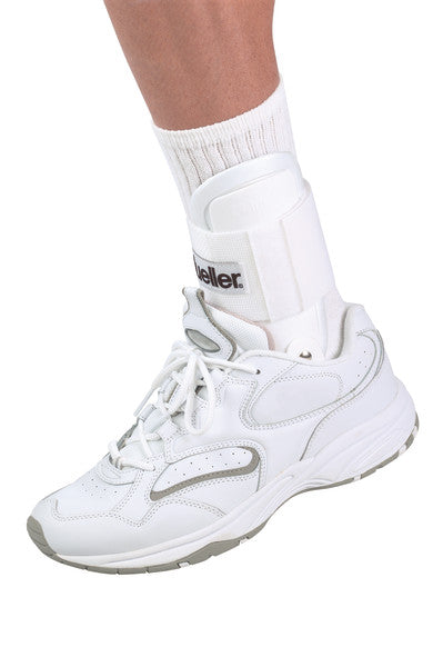 Mueller Sportcare One Size Lite Ankle Brace, WHITE (PACKAGING MAY VARY)
