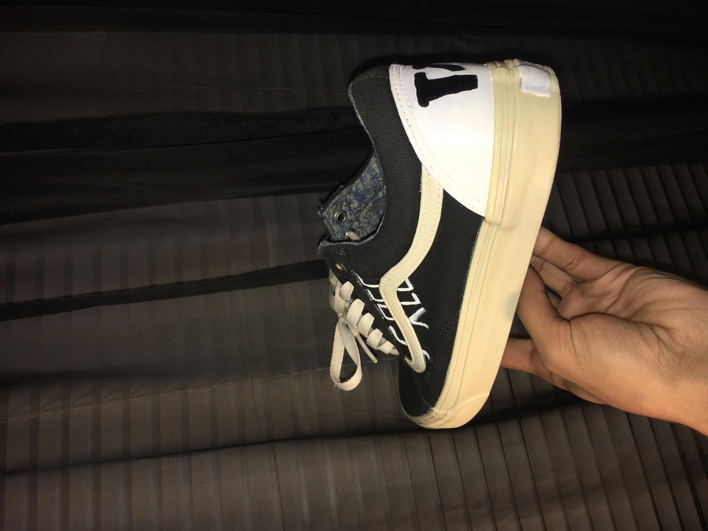 Angelus Acrylic Leather Paint (Cream)