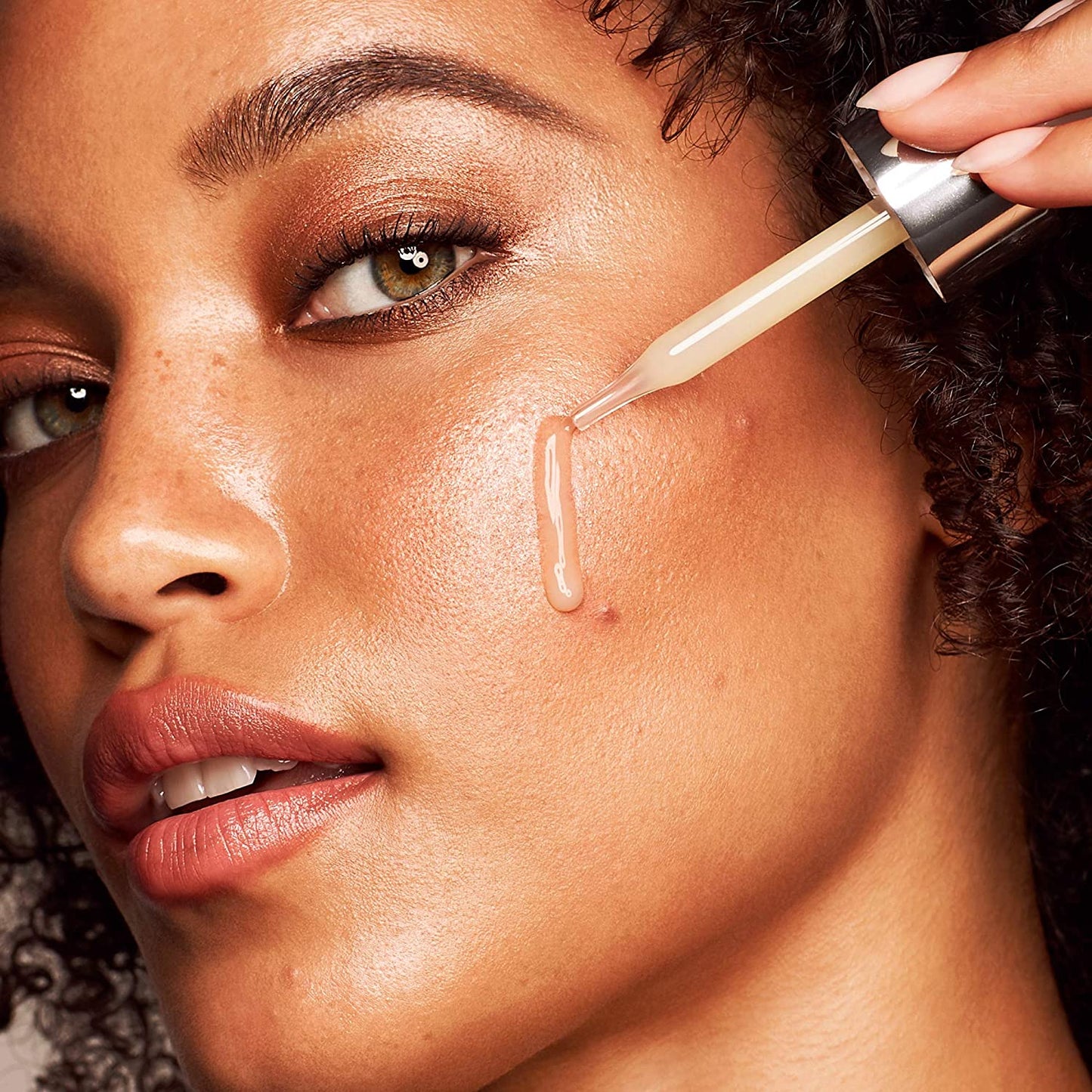Kate Somerville Kx Active Concentrate Vitamin B3 and Vitamin C Serum Brighten + Even Face 1fl.oz (30 ml)