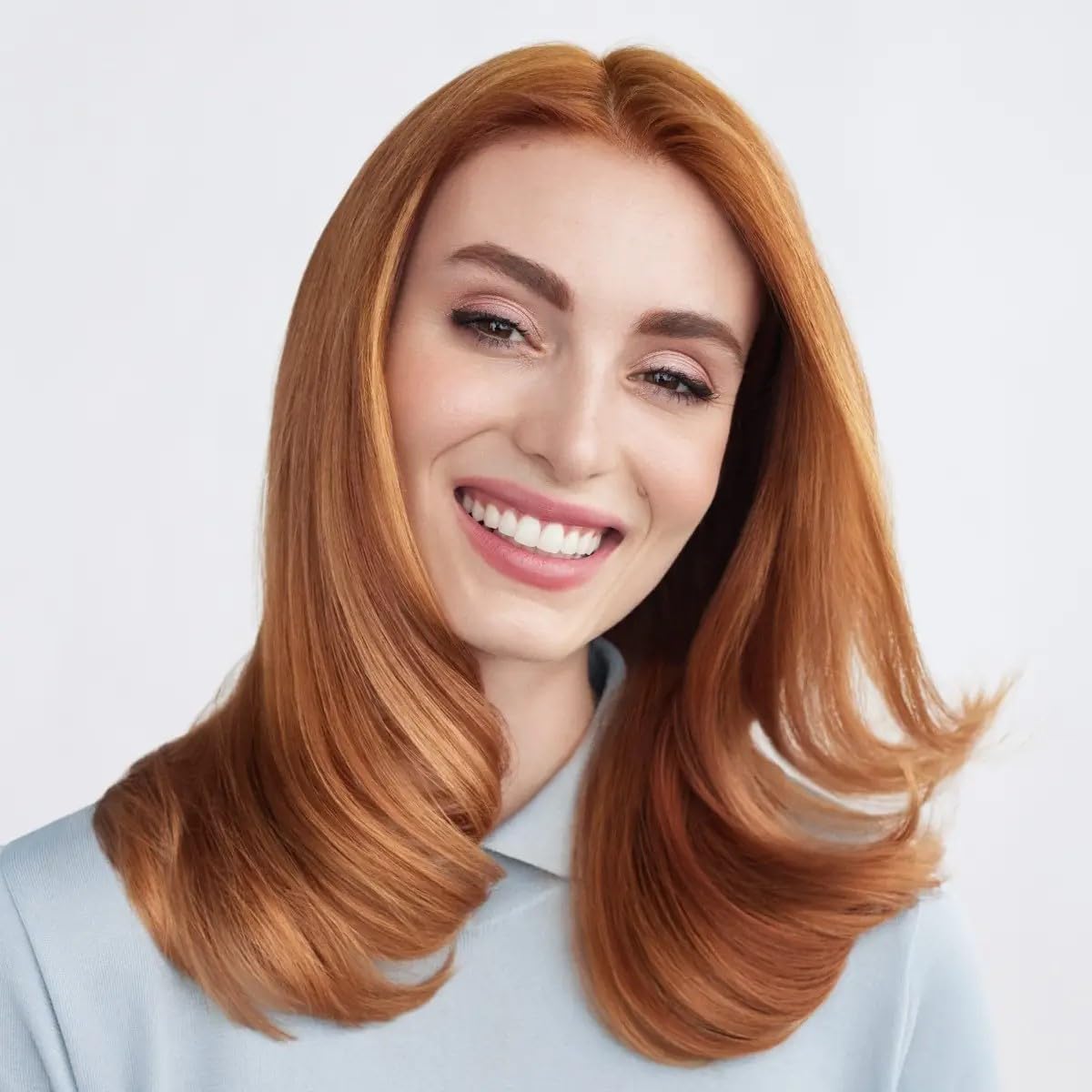 Paul Mitchell Soft Style Super Clean Light Finishing Hairspray, Natural Hold, Touchable Finish, For Fine Hair, 9.5 oz.