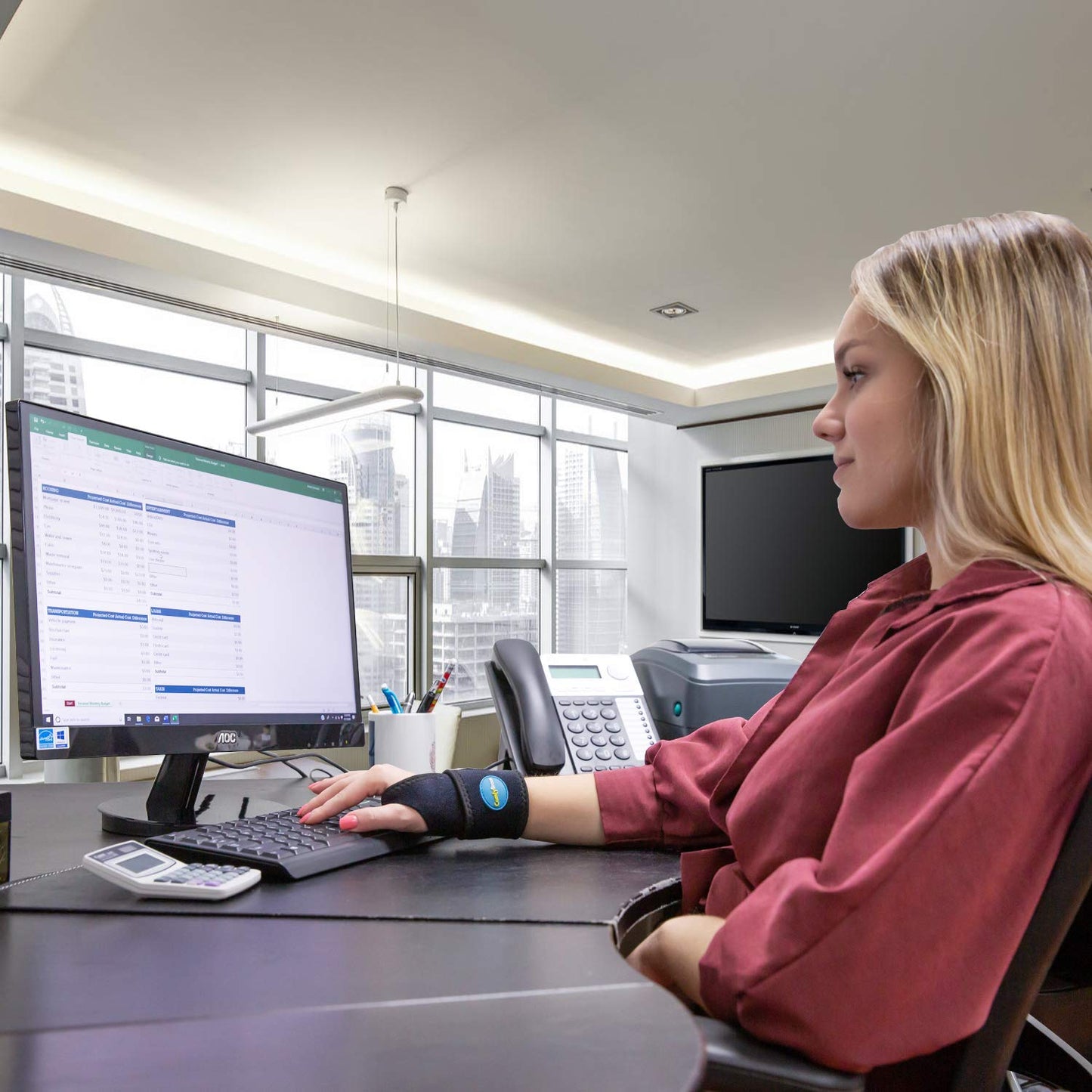 ComfyBrace Wrist Support Adjustable Suitable For Right Or Left Hand