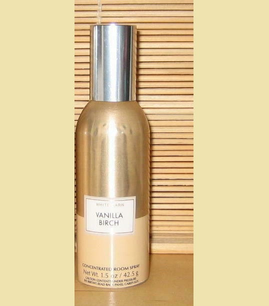 Bath and Body Works Concentrated Room Spray 1.5 oz / 42.5 g (Vanilla Birch)