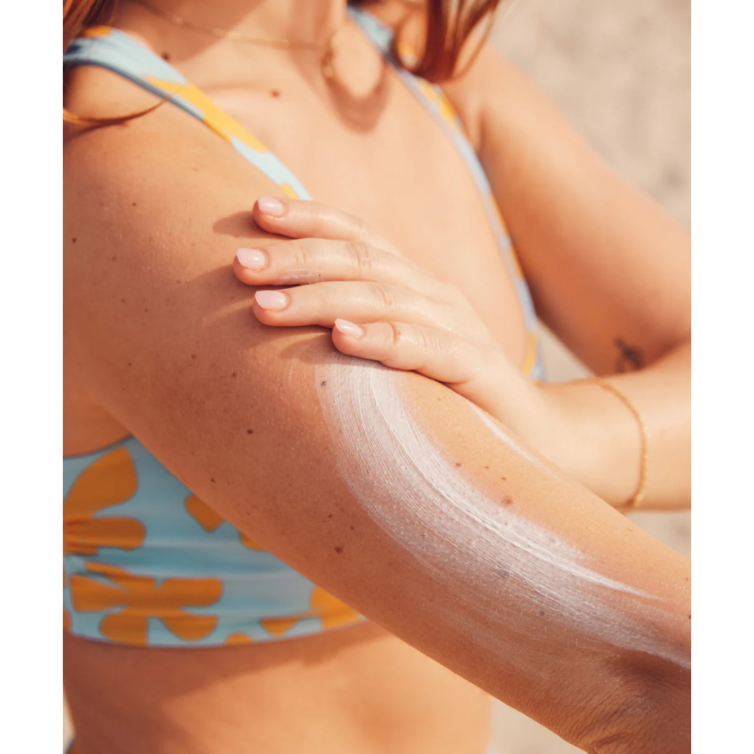 Sun Bum Premium Moisturizing Sunscreen Lotion SPF 70, 6 oz / 177 ml