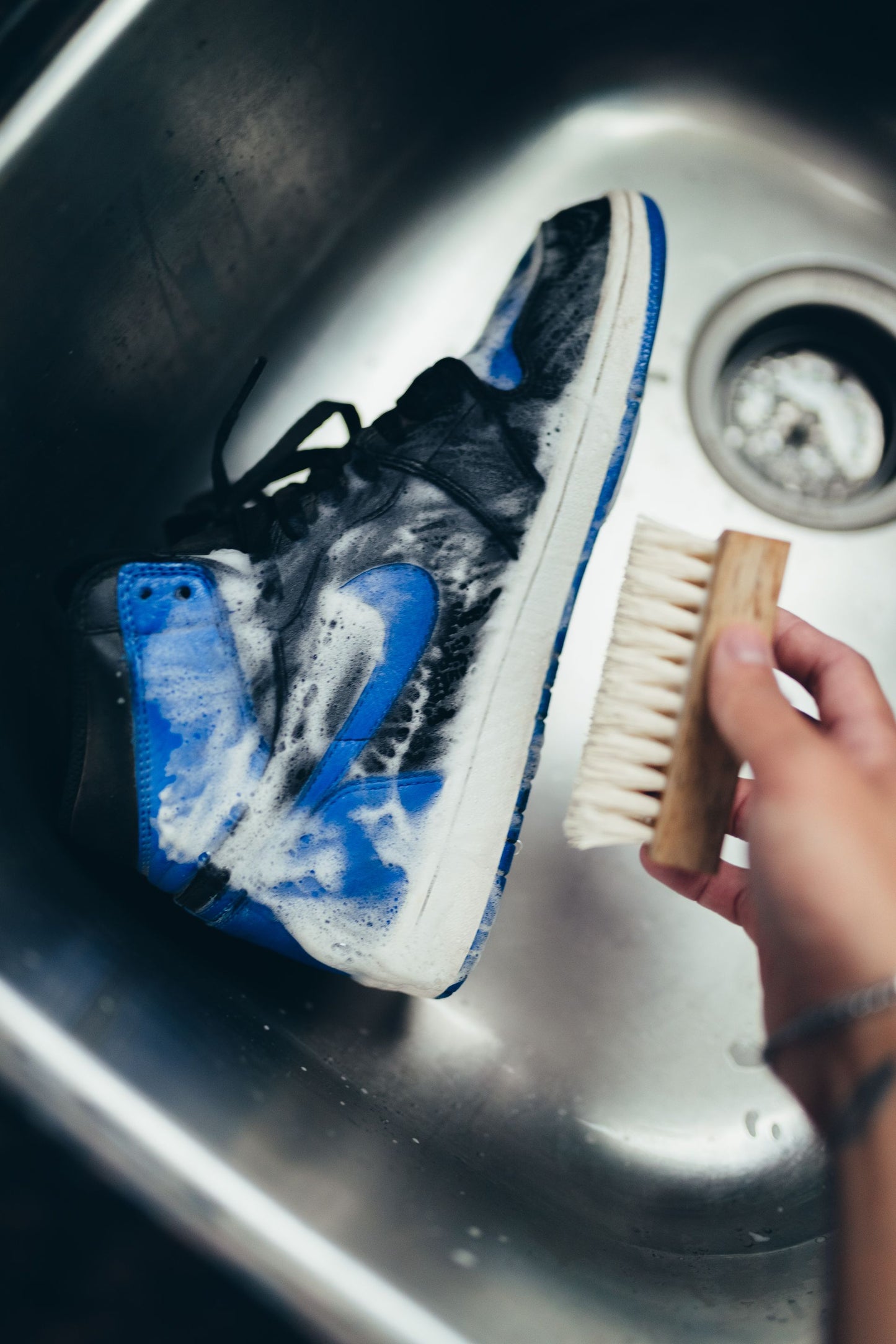 Pink Miracle Shoe Cleaner Kit with Brush, 8 oz. / 237ml Bottle