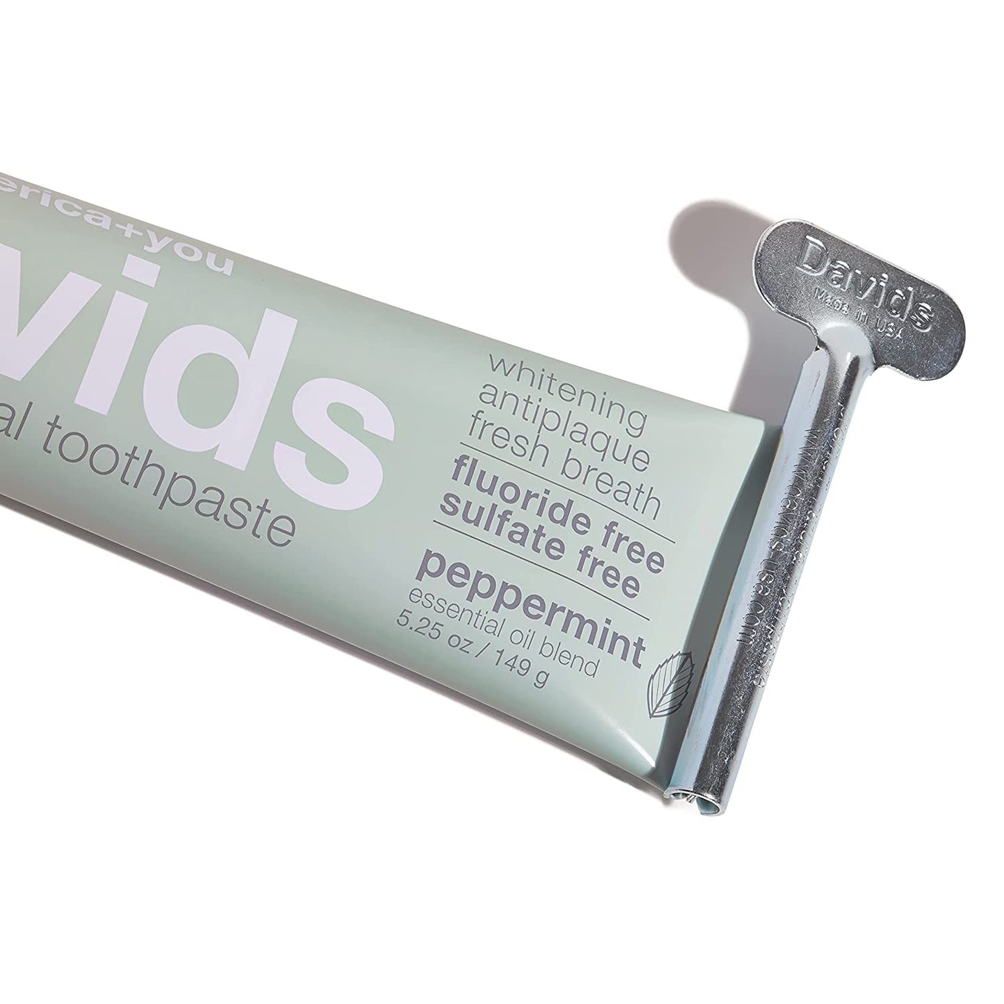 Davids Premium Natural Toothpaste, Whitening, Antiplaque & Fresh Breath, Peppermint Essential Oil Blend, 5.25 oz. / 149g with Metal Tube Roller Included