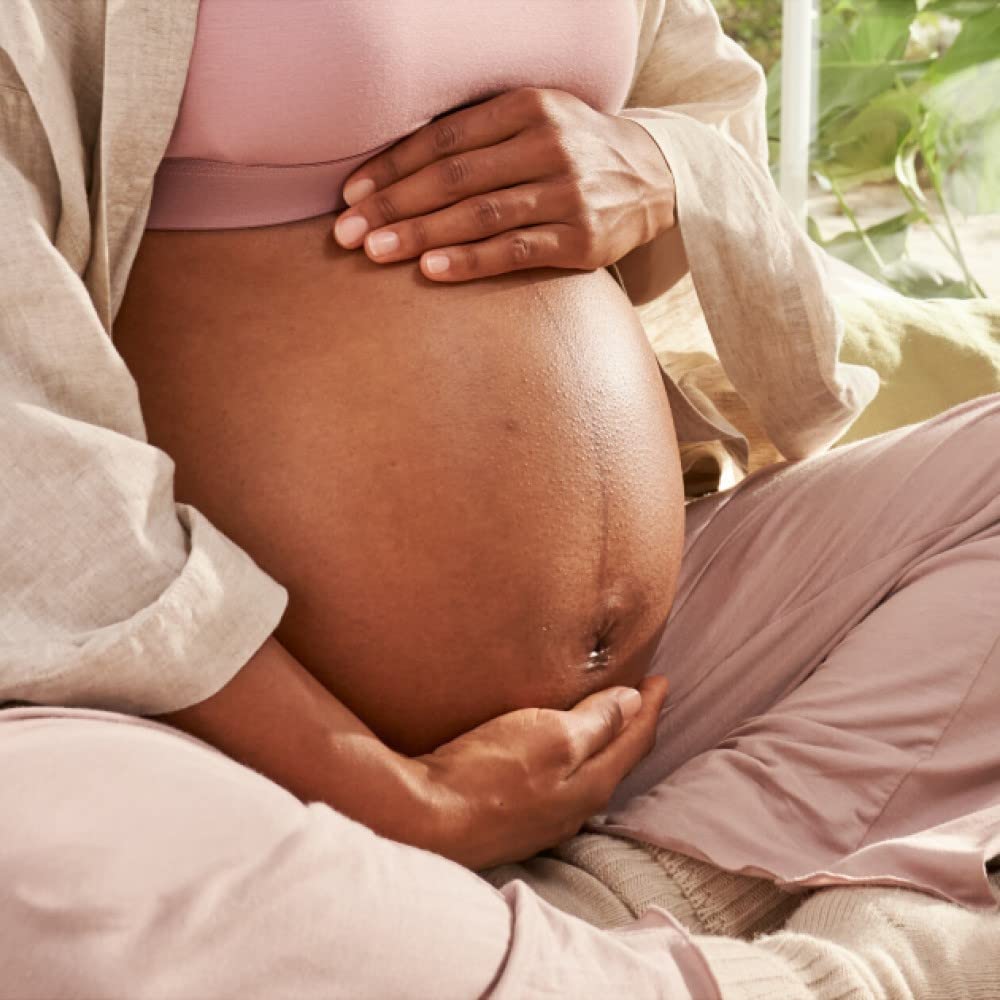 Weleda Mama Stretch Mark Massage Oil with Almond Extract - 100ml / 3.4 fl oz