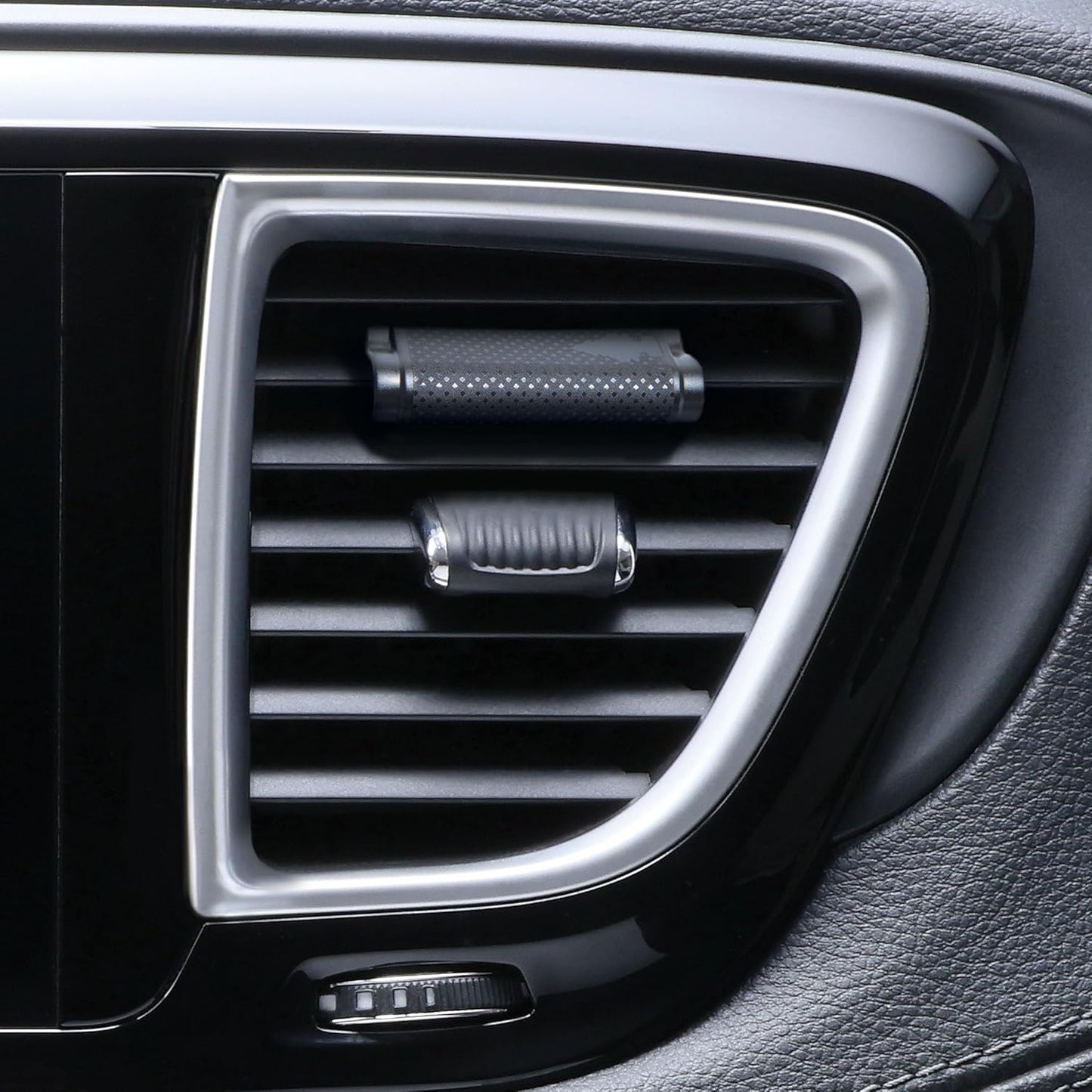 Little Trees Vent Wrap Car Air Freshener Provides Long - Lasting Scent Black Ice, 4 Pieces