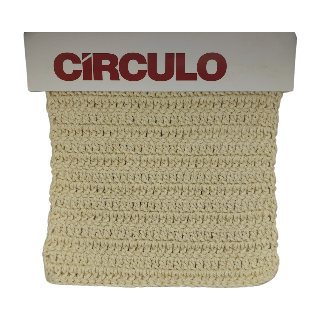 Circulo Barroco Natural Code Knitting Pattern Sample