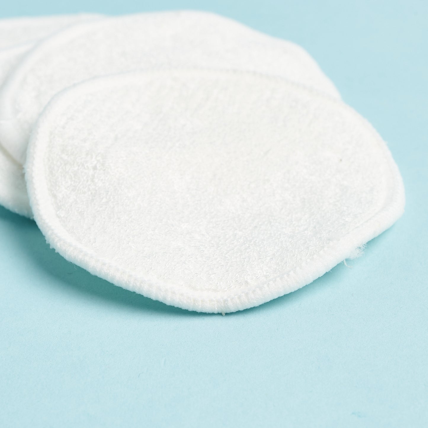 Nature Luxe + Willow Reusable Bamboo Makeup Removal 4 Pads Vegan, 1 Pouch