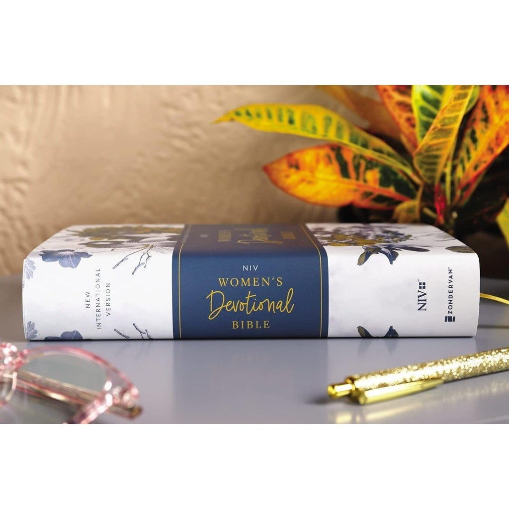 NIV Women's Devotional Bible