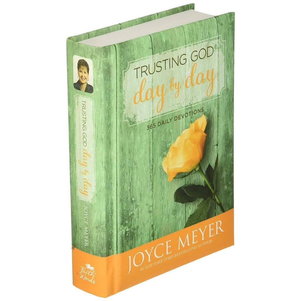 Trusting God Day by Day: 365 Daily Devotions By Joyce Meyer